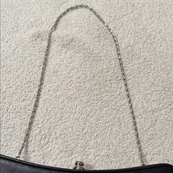 Elegant Black Clutch with Silver Chain - Picture 2 of 4